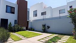 Casa En Venta En Altos Juriquilla, Queretaro