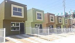 Casa En Venta En Tijuana En Privada  Sobre Libramiento Sur