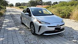 Toyota Prius 1.8 Base Cvt