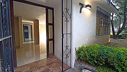 Linda Casa En Condominio Cerca De Santa Fe Con Jardin Privad