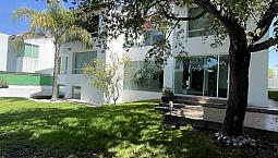 Casa En Renta Y Venta En Prado Largo - Zona Esmeralda
