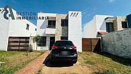 Casa En Venta En El Fraccionamiento Heroes, Merida, Yuc. Ccv387