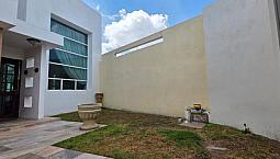 Casa En Venta En Banús, San Agustín Tlaxiaca