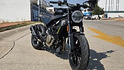 Motocicleta Husqvarna Svartpilen 250Cc 2024