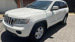 Jeep Grand Cherokee Laredo V6 Lujo 4X2 At