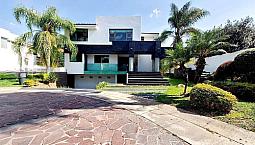 Casa En Venta Dentro De Coto En Valle Real