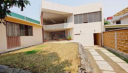 Casa En Venta En Fraccionamiento Las Brisas, Temixco Morelos