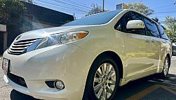 Toyota Sienna 3.5 Limited V6/ At