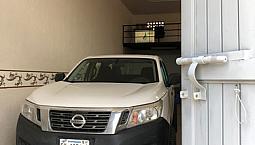 Nissan Np 300 Se 2.5 Se Aa Paq. De Seg. Mt
