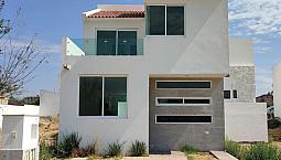 Casa En Venta En Condominio En Ciudad Maderas El Marqués Querétaro | 2 Recámaras