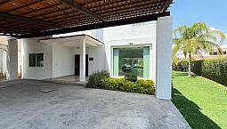 Casa En Venta En San Gil, Fraccionamiento Con Campo De Golf