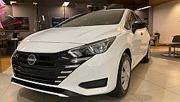 Nissan Versa 2024