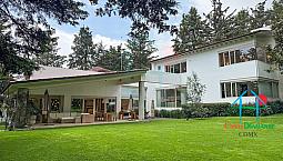 Encino. Residencia De Lujo Con Bosque Privado, Jardín Y Domótica