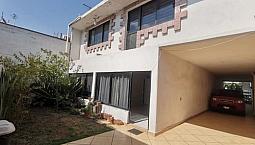 Casa Con 2 Departamentos Independientes En Venta En Agrícola