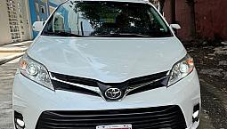 Toyota Sienna 3.5 Limited V6/ At