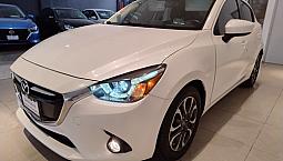 Mazda Mazda 2 2016