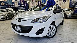 Mazda  Mazda 2  2015