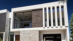 Casa En Venta En Grand Juriquilla, 3 Recámaras, Jardín, Estudio, Hermosa !!