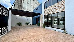 Residencia De Lujo En Altabrisa. Merida.