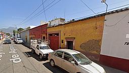 Casa En Venta, Centro Oaxaca, Calle Fray Francisco Aparicio 107, Oaxaca, Oaxaca. Entre Av. De La Independencia Y Av. José María Morelos. A 7 Cuadras Del Zócalo. Muy Cerca Mercado De La Merced. Fl19-ru