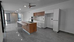 Casa De Una Planta En Cholul, Mérida - 3 Rec + Cuarto De Servicio