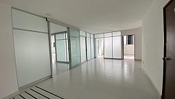 Oficina Penthouse En Renta, Avena, Granjas México