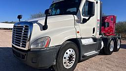 2017 Freightliner Cascadia Day Cab