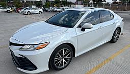 Toyota Camry Xle Navi Híbrido 2022 - Color Blanco Perlado