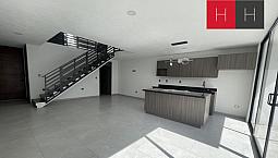 Casa En Venta En Residencial Zerezotla