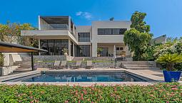 Moderna Casa En Club De Golf Santa Fe