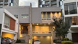 Renta De Casa En Zona Valle Poniente, Privadas Huasteca