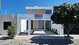 Casa En Preventa En Albaterra Residencial, Colima.