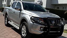 Mitsubishi L200 2.4 Cabina Doble 4X2 Mt