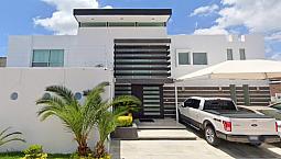 Casa En Venta Con Jardín Y Alberca En Juriquilla, Querétaro. Remate Bancario