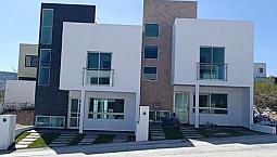 Bonita Casa Nueva En Venta En Capital Sur, Coto Dublin