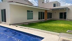 Casa Con Alberca En Venta En Juriquilla