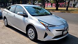 Toyota Prius 2018