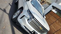 Chevrolet Suburban 6.2 High Country 4X4 At