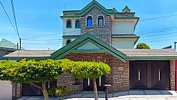 Casa En Lomas De Valle Dorado En Remate Ec
