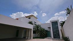 Casa Sobre Avenida Monterreal, Merida,Yucatan,Mexico