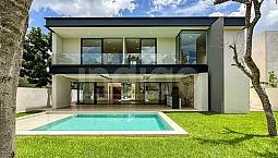 Casa En Venta En Mérida, Privada El Cortijo, Zona Country Club