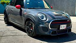 Mini John Cooper Works 2.0 Hot Chilli At