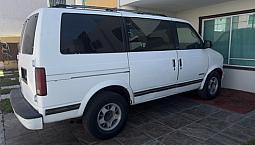 Camioneta Recien Enllantada Y Vestiduras Nuevas