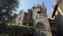 Casa Estilo Medieval En Venta