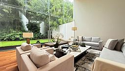Venta Residencia De Diseño En Jardines Del Pedregal