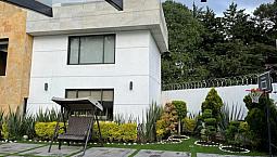 Exclusiva Residencia En Venta En Club De Golf San Carlos, Metepec