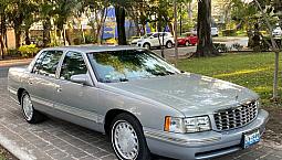 Cadillac Deville 4.6 Concours 275Hp At