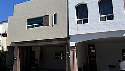 Venta De Casa En La Rioja, Monterrey, Carretera Nacional, En Priv. Arnedo