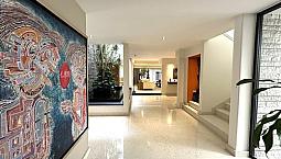 Residencia De Lujo En Venta En Calle Cerrada En Col. Lomas A