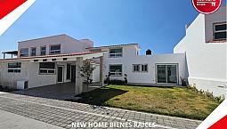 Casa En Venta En Metepec Con 4 Recamaras Cerca Del Colegio Aristos